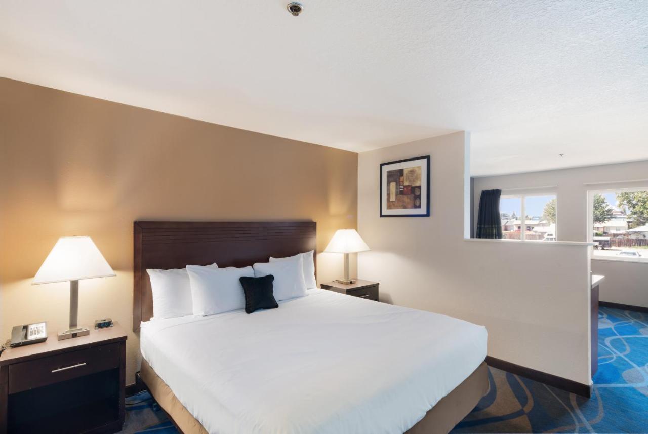 Red Lion Inn & Suites Kennewick Tri-Cities Экстерьер фото