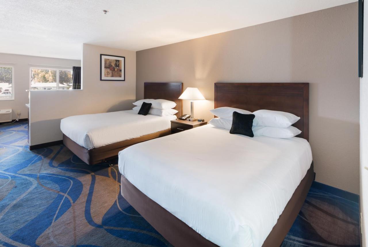 Red Lion Inn & Suites Kennewick Tri-Cities Экстерьер фото