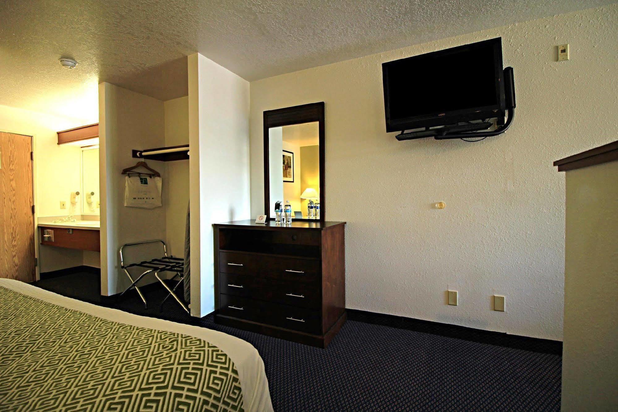 Red Lion Inn & Suites Kennewick Tri-Cities Экстерьер фото
